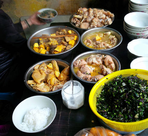 cau-go-con-pho-du-sang-trua-hay-toi-muon-deu-day-ap-mon-ngon-ivivu-9 cau-go-con-pho-du-sang-trua-hay-toi-muon-deu-day-ap-mon-ngon-ivivu-9