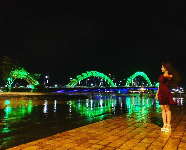 Cầu Rồng Đà Nẵng về đêm