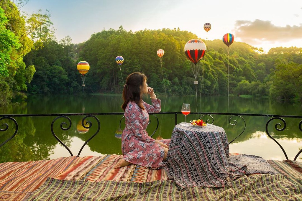 Góc sống ảo tại Bắc Thang Lên Hỏi Ông Trời Đà Lạt Góc sống ảo tại Bắc Thang Lên Hỏi Ông Trời Đà Lạt
