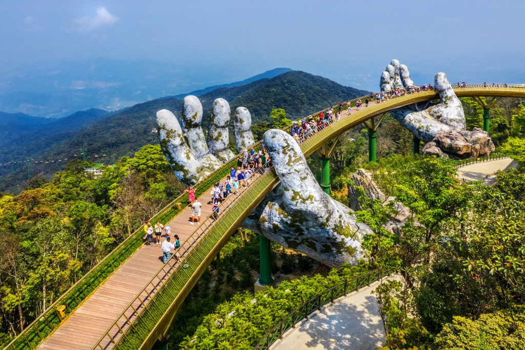 Cây cầu vàng