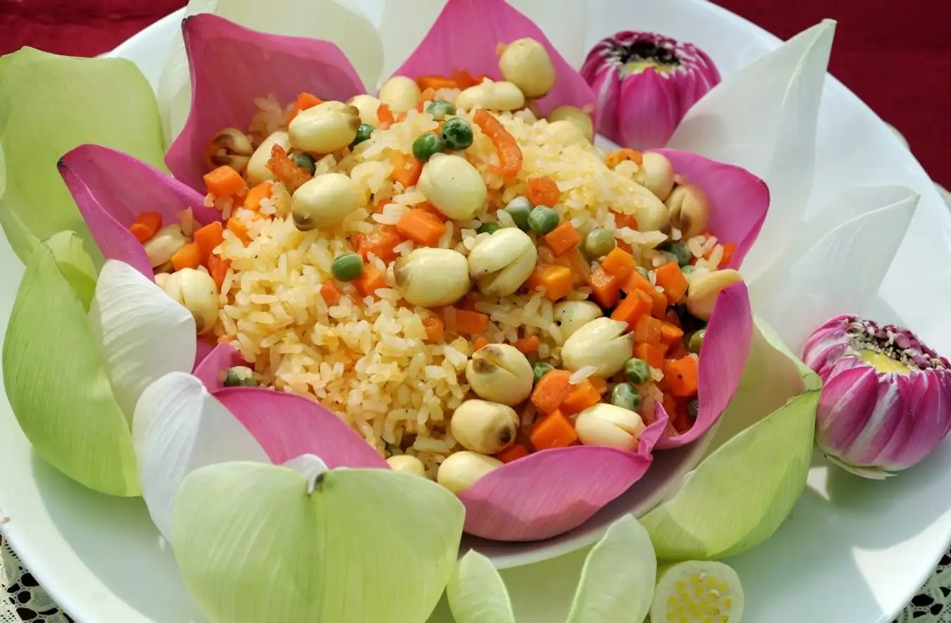 Cơm hạt sen đặc sản Sa Đéc