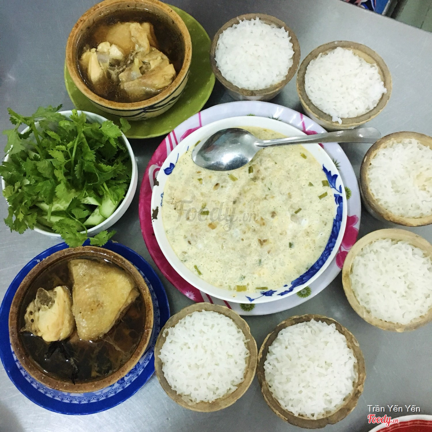 Cơm thố Chuyên Ký - quán ăn Sài Gòn lâu năm