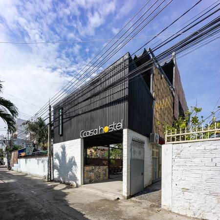 Khách sạn container Nha Trang Ccasa Hostel độc đáo