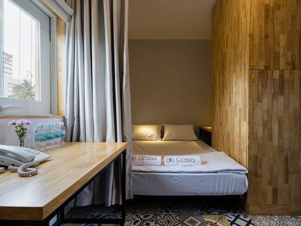 Sân vườn Ccasa Hostel Sân vườn xanh mát tại homestay Nha Trang