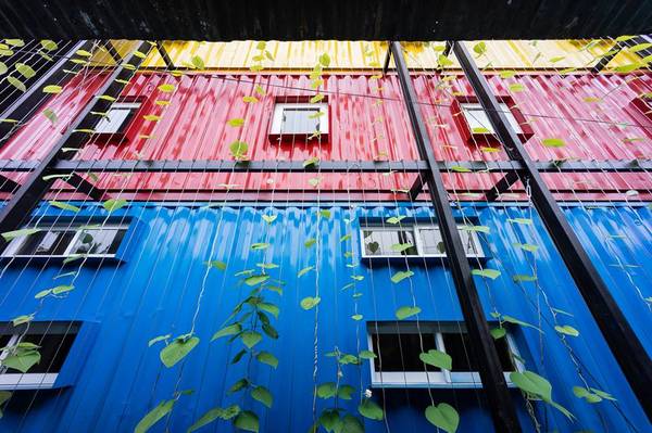Ccasa-hostel-khach-san-container-doc-dao-dau-tien-o-nha-trang-ivivu-4