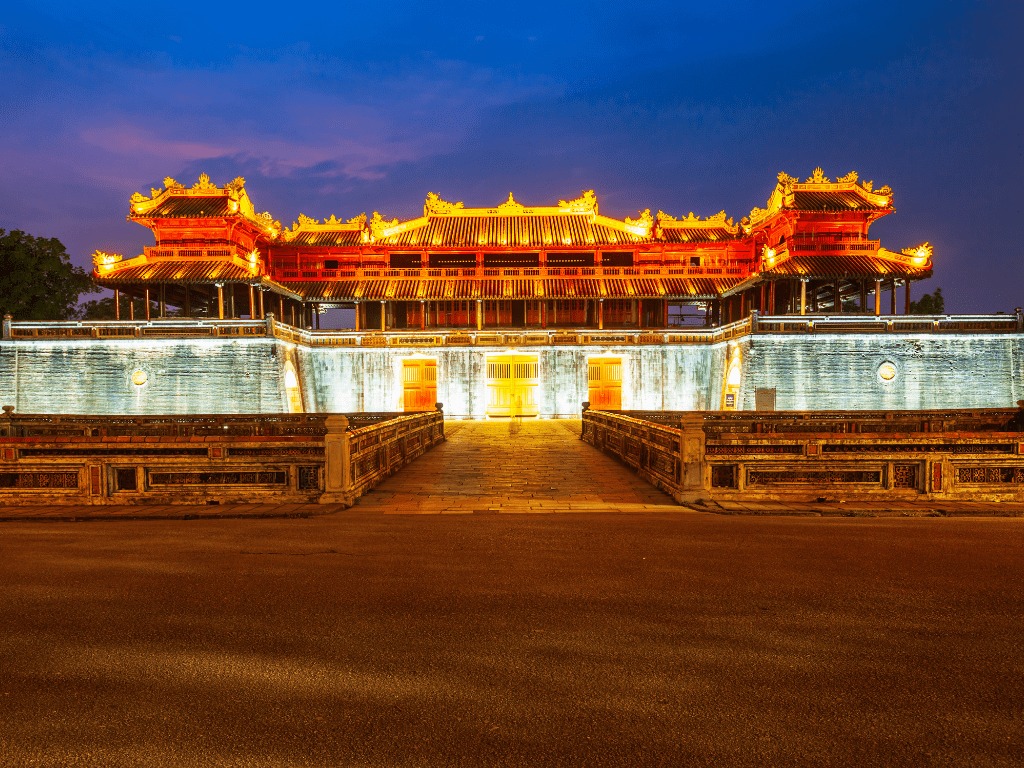 Ngọ Môn Quan Huế - Cổng chính uy nghi dẫn vào Hoàng thành