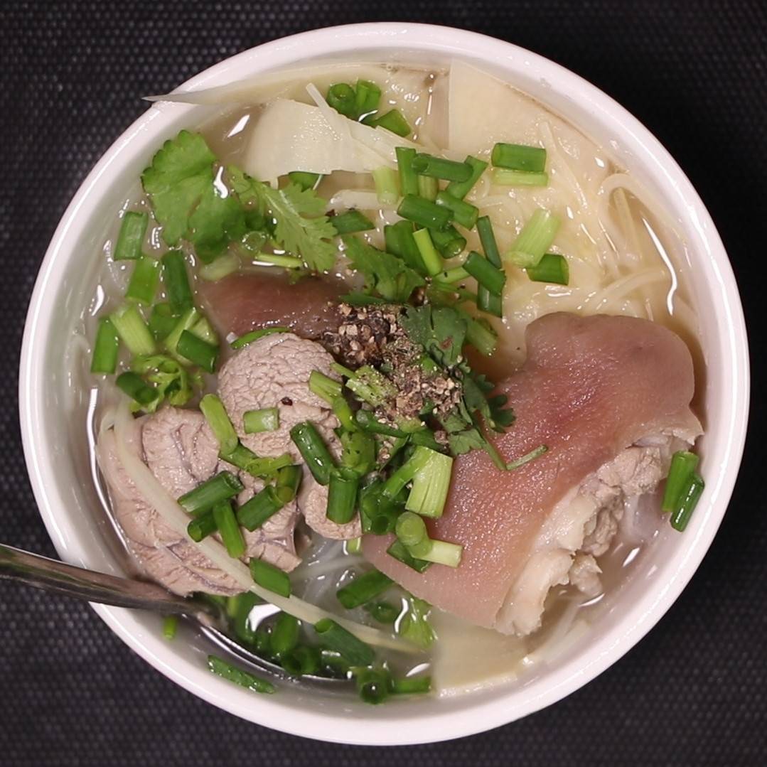 Củ hũ khóm xào tôm miền Tây
