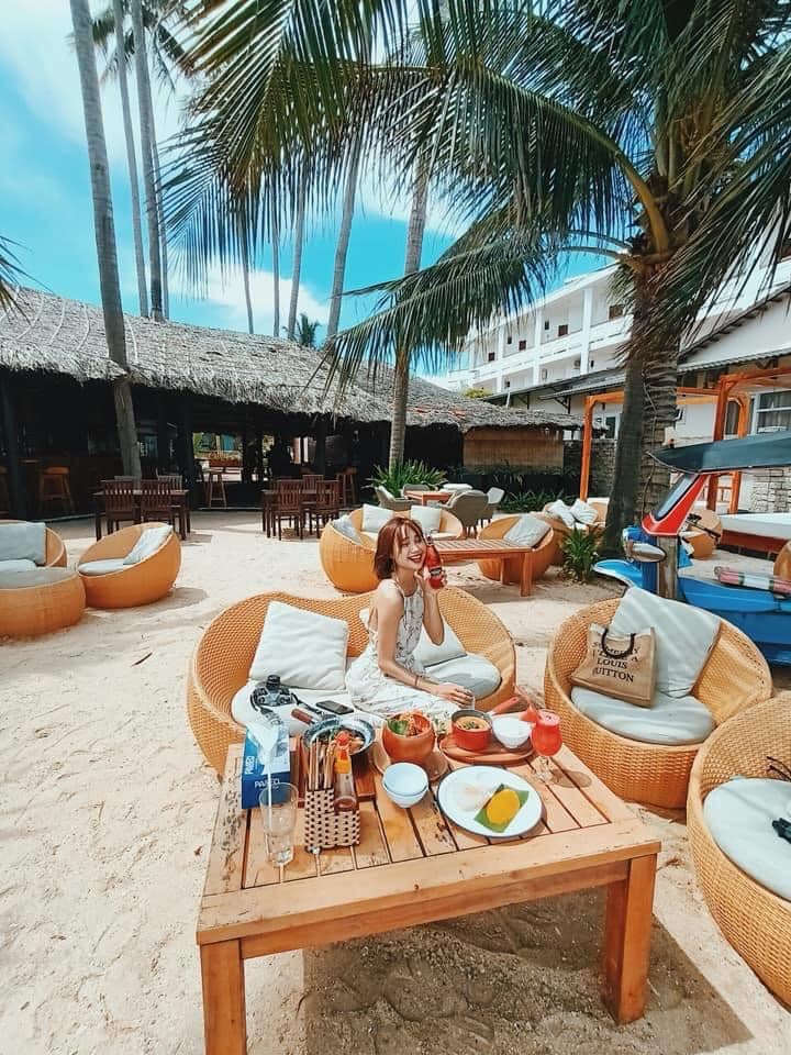 Chameleon Beach Bar bàn ghế ngoài trời