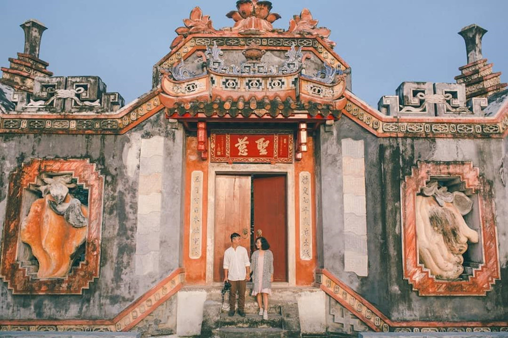 Cổng Tam quan chùa Bà Mụ còn lại sau quá trình trùng tu