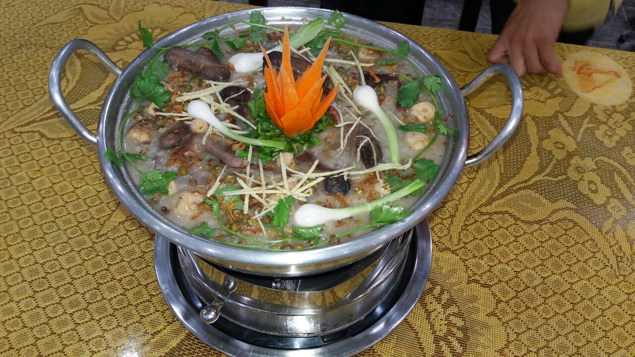 Ảnh: Cháo bồ câu - Hoa Lan quán.