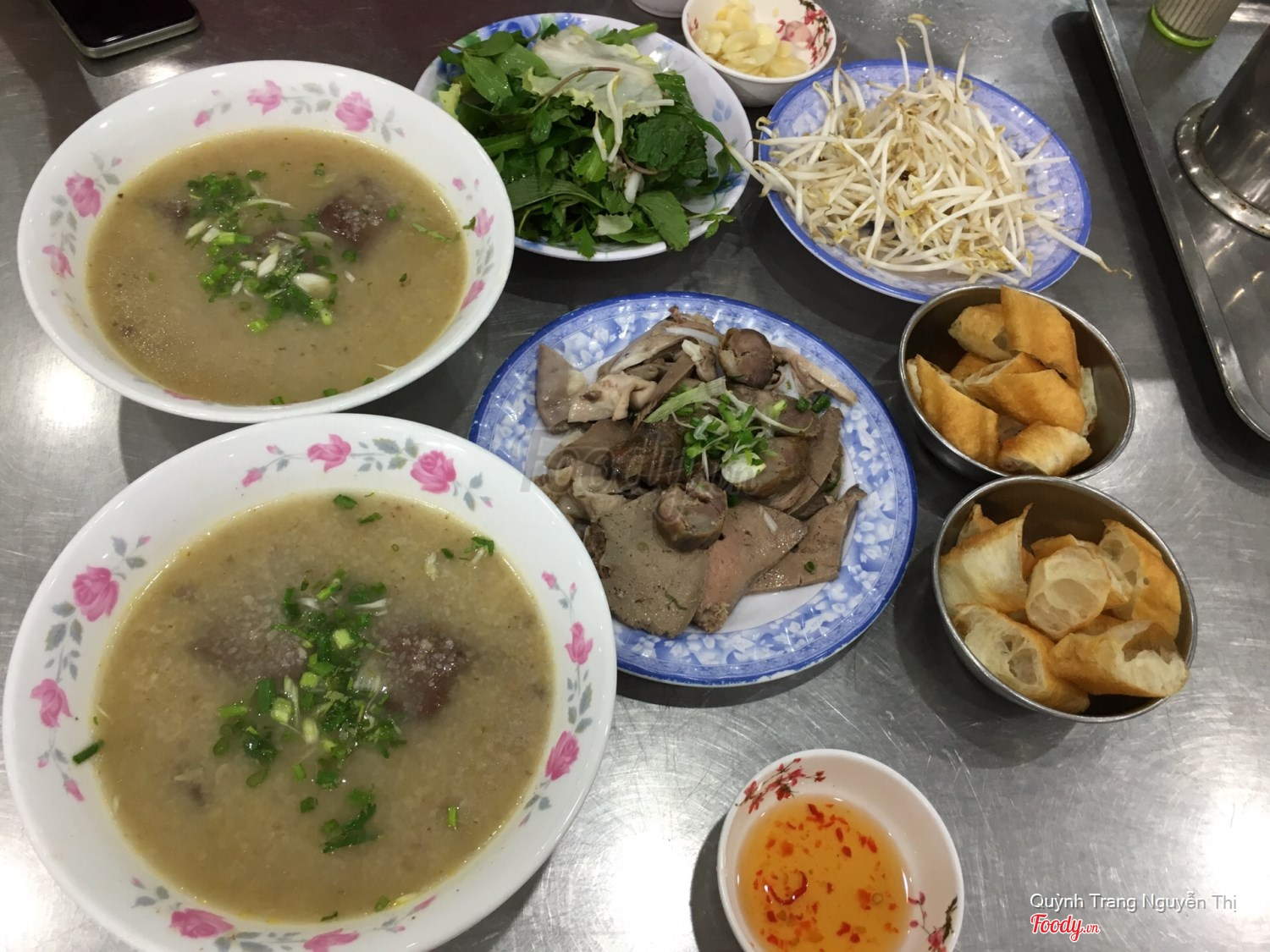Cháo lòng 170B Võ Thị Sáu. Ảnh: Quỳnh Trang Nguyễn Thị/Foody.
