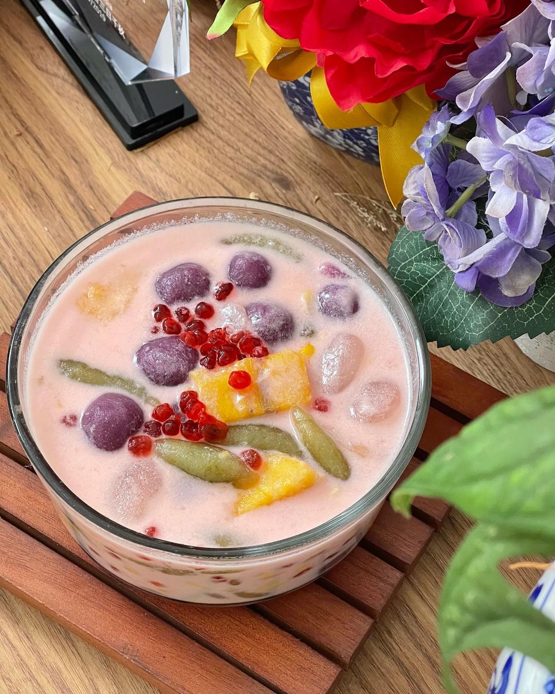 Chè Bubur Cha Cha món ăn vặt Malaysia