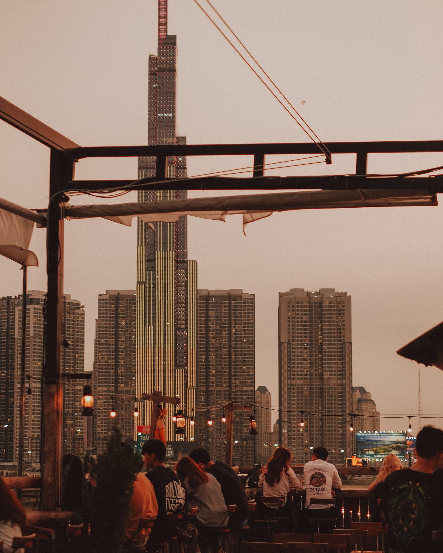 Ảnh: Fb Chênh Vênh Rooftop.