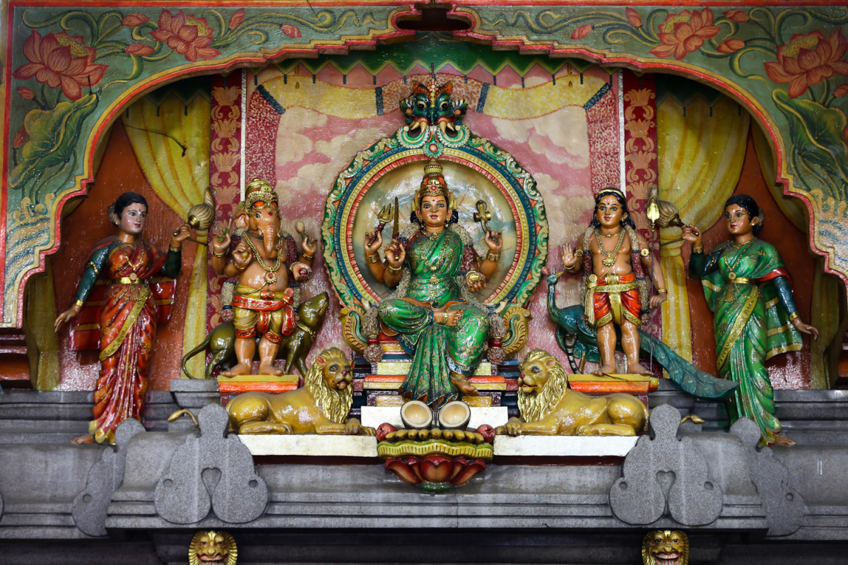 Tượng nữ thần Mariamman tại chùa Bà Ấn Sài Gòn