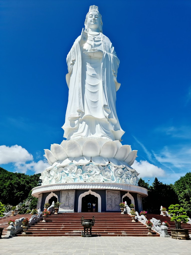Chùa Linh Ứng Sơn Trà tour Đà Nẵng 4N3Đ