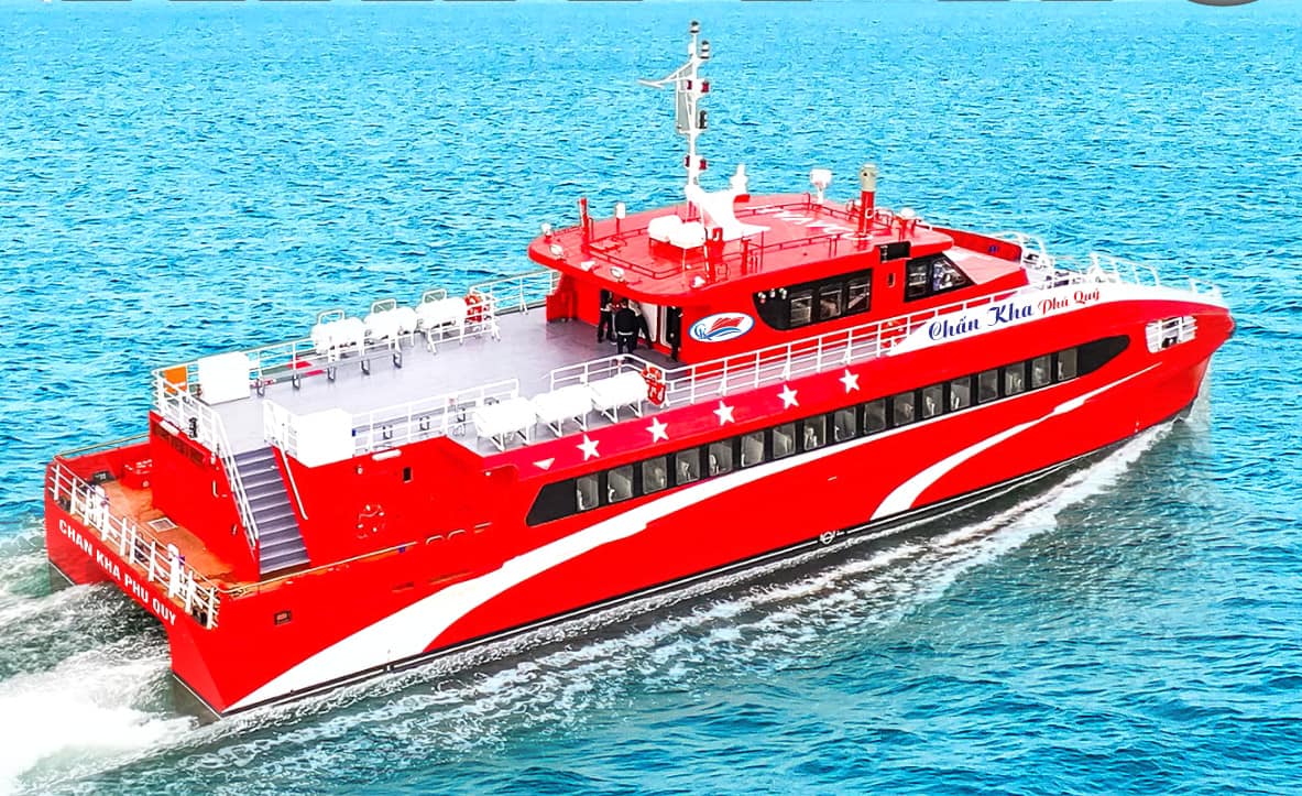 Tàu cao tốc Chấn Kha - Phú Quý.