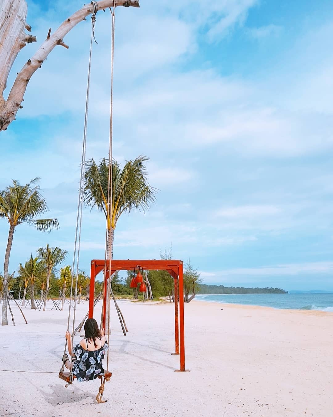 Thư giãn bên hồ bơi Fusion Resort Phú Quốc