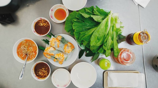 Gỏi cuốn món ăn vặt Sài Gòn