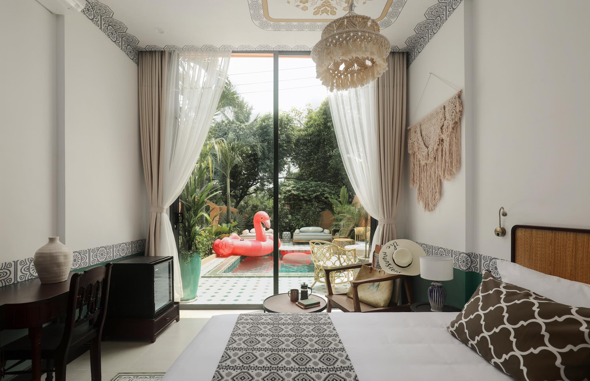 Hồ bơi riêng tại The Mansion Hội An