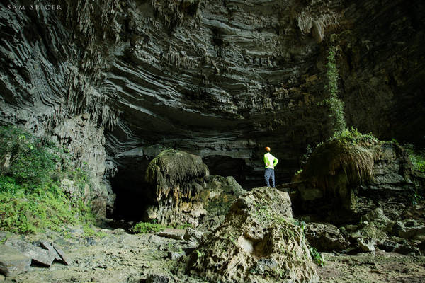 Hang Tiên Quảng Bình