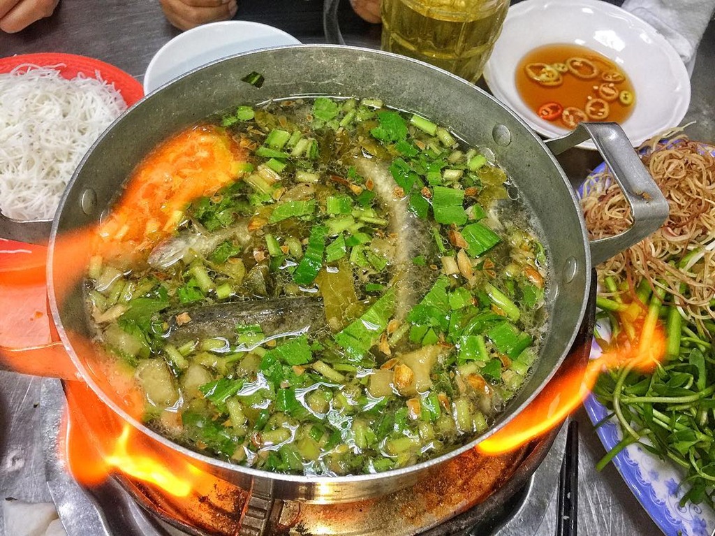 Món ăn kèm tại quán lẩu cá kèo ngon