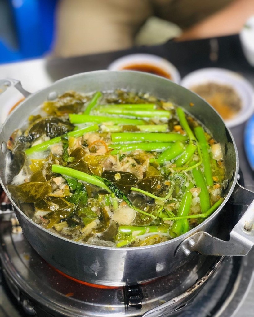 Không gian quán lẩu cá kèo ngon 3 Dụm