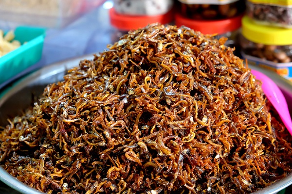 Khô cá cơm mờm chất lượng cao tại Chợ Đầm Nha Trang