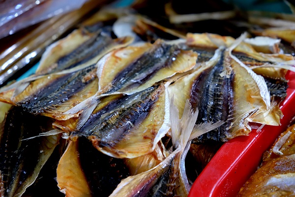 Trên ảnh là khô cá chỉ vàng.