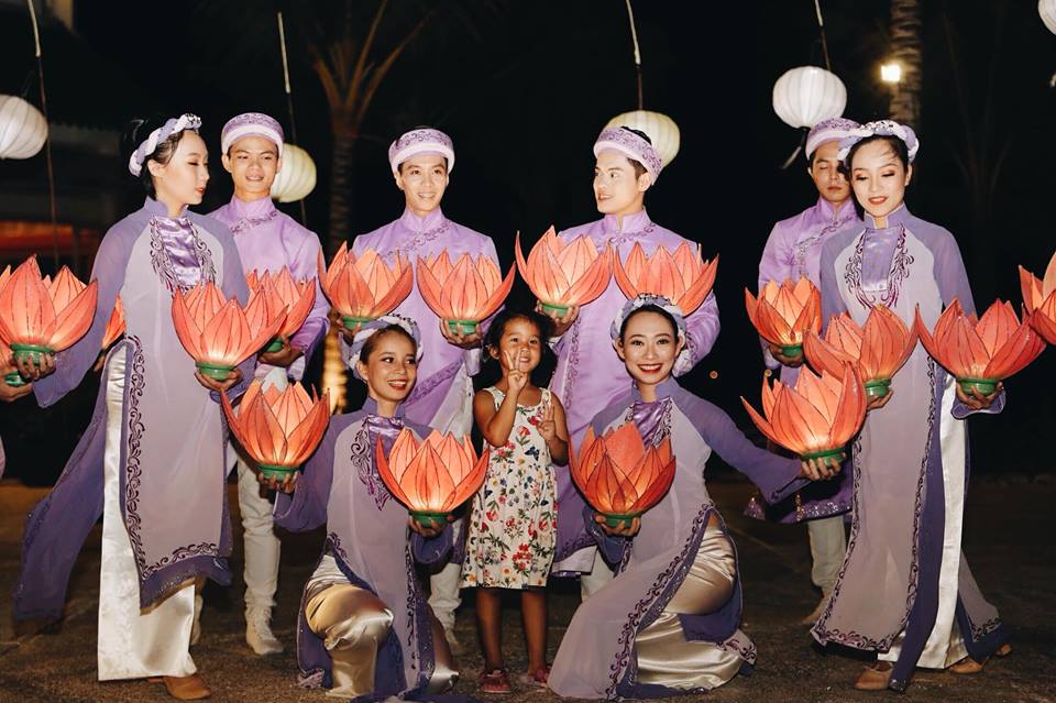 Không gian chợ đêm JW Marriott Phú Quốc lung linh đèn lồng