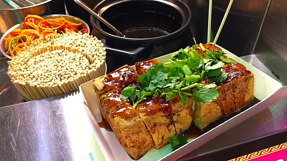 Đậu phụ thối chợ đêm Phùng Giáp