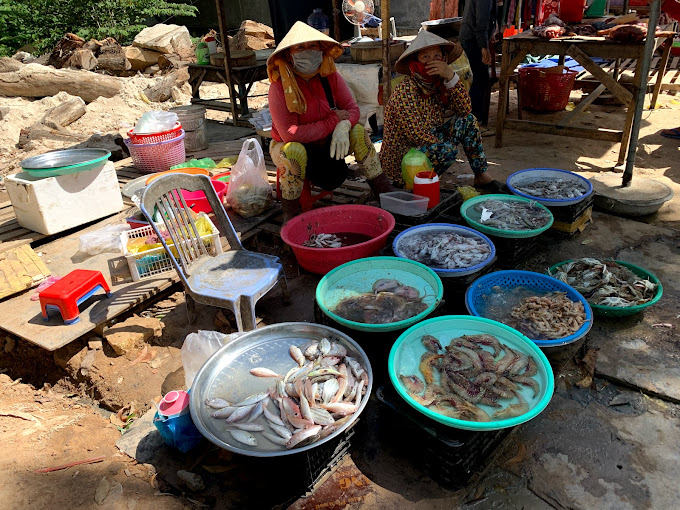 Chợ hải sản Phú Quốc ở Gành Dầu