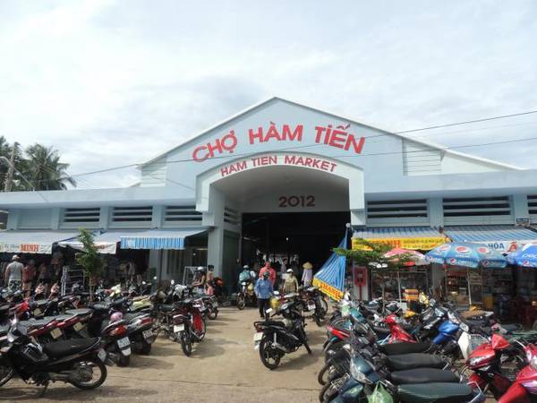 Chợ Hàm Tiến và chợ Mũi Né tại Phan Thiết