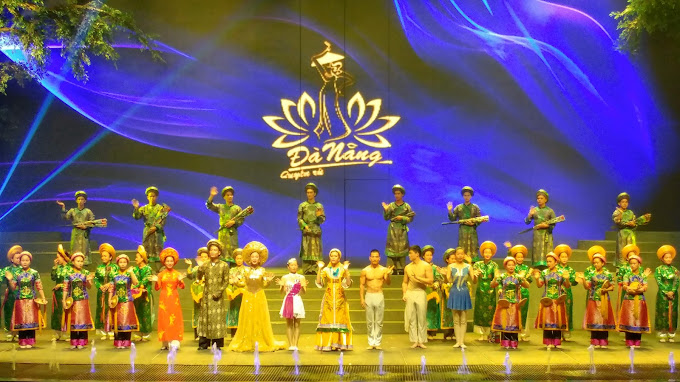 Show Charming Đà Nẵng biểu diễn văn hóa Show Charming Đà Nẵng biểu diễn văn hóa