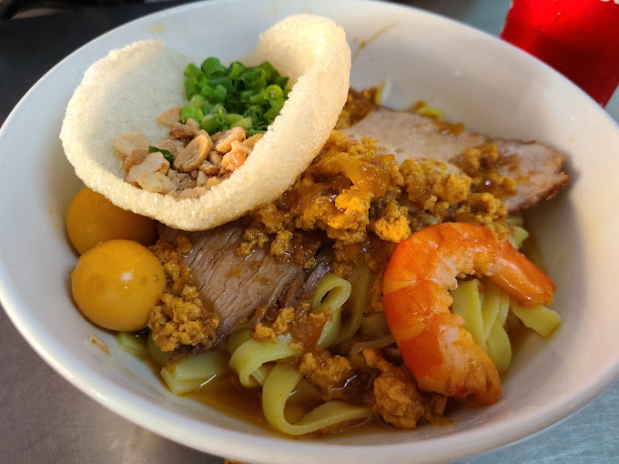 Chơi gì ở Hội An - Mì quảng Hội An