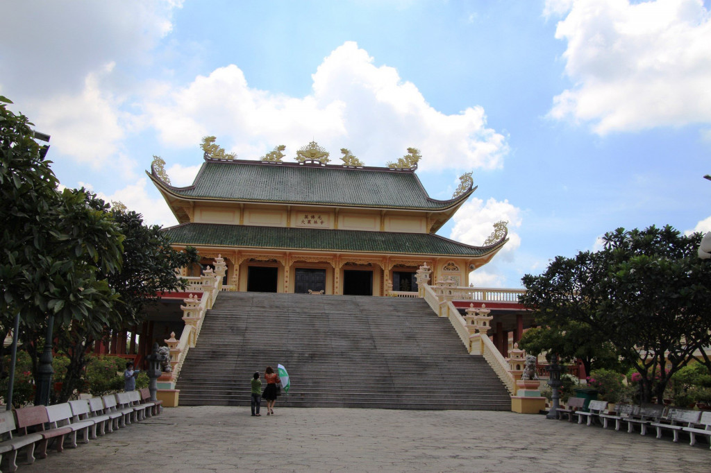Chánh điện chùa. Ảnh: Báo Tài nguyên và Môi trường.