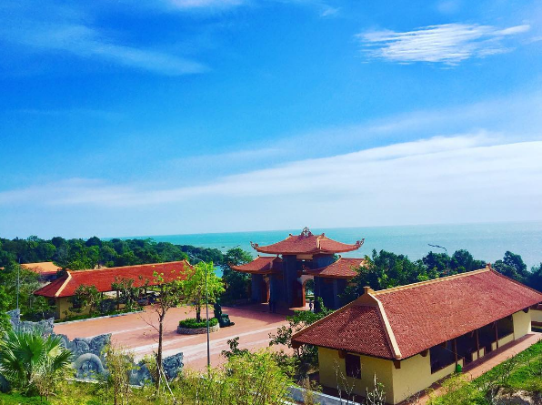 Chùa Hộ Quốc Phú Quốc view biển