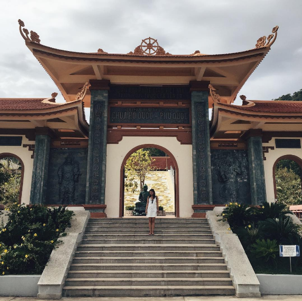 Chùa Hộ Quốc Phú Quốc view biển
