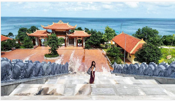 Chùa Hộ Quốc Phú Quốc view biển