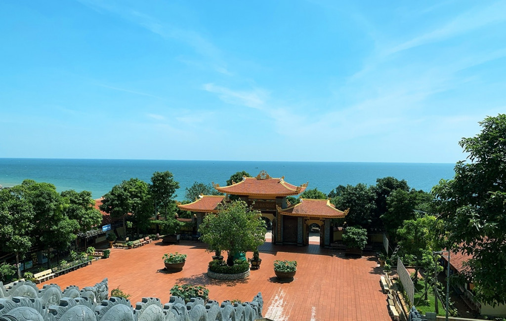 chua-ho-quoc-thien-vien-truc-lam-ho-quoc-dai-danh-thang-dung-bo-lo-cua-phu-quoc-01-1611193158-1024x650-1 chua-ho-quoc-thien-vien-truc-lam-ho-quoc-dai-danh-thang-dung-bo-lo-cua-phu-quoc-01-1611193158