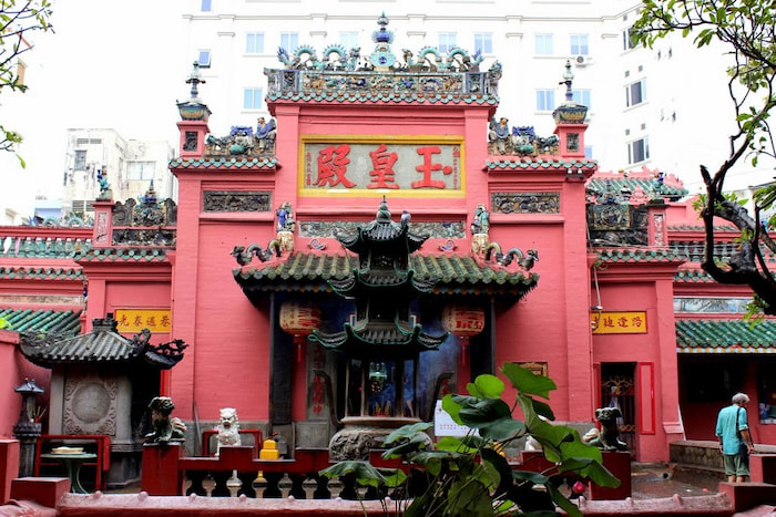 chua-ngoc-hoang-ivivu