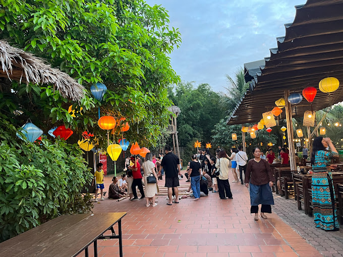 chuong-trinh-bieu-dien-nghe-thuat-ivivu-12 chuong-trinh-bieu-dien-nghe-thuat-ivivu-12