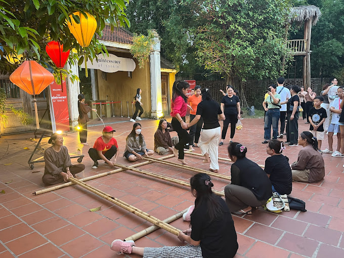 chuong-trinh-bieu-dien-nghe-thuat-ivivu-14
