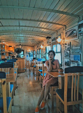 Hồ Xuân Hương yên bình dưới nắng sớm