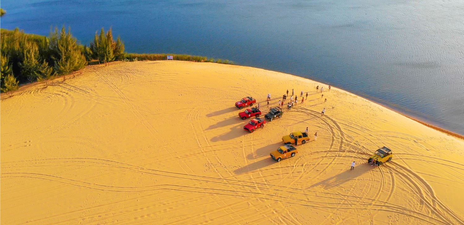 Bàu Trắng trong tour du lịch biển Phan Thiết