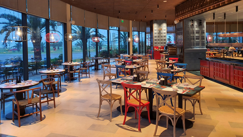 Không gian nhà hàng Citadines Marina Halong