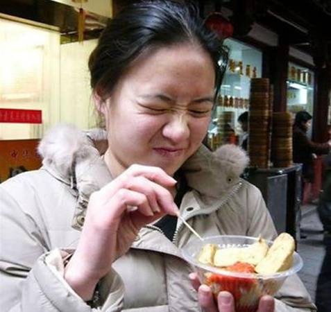 Ngửi từ xa thôi đã nghe mùi thối, khi ăn thì... chỉ biết nhăn mặt. (Ảnh: Internet)
