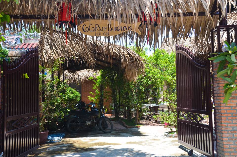 Coco River Bungalows view mặt nước gần Hội An