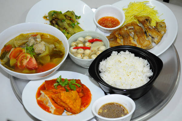 Mâm cơm Bắc tự chọn truyền thống