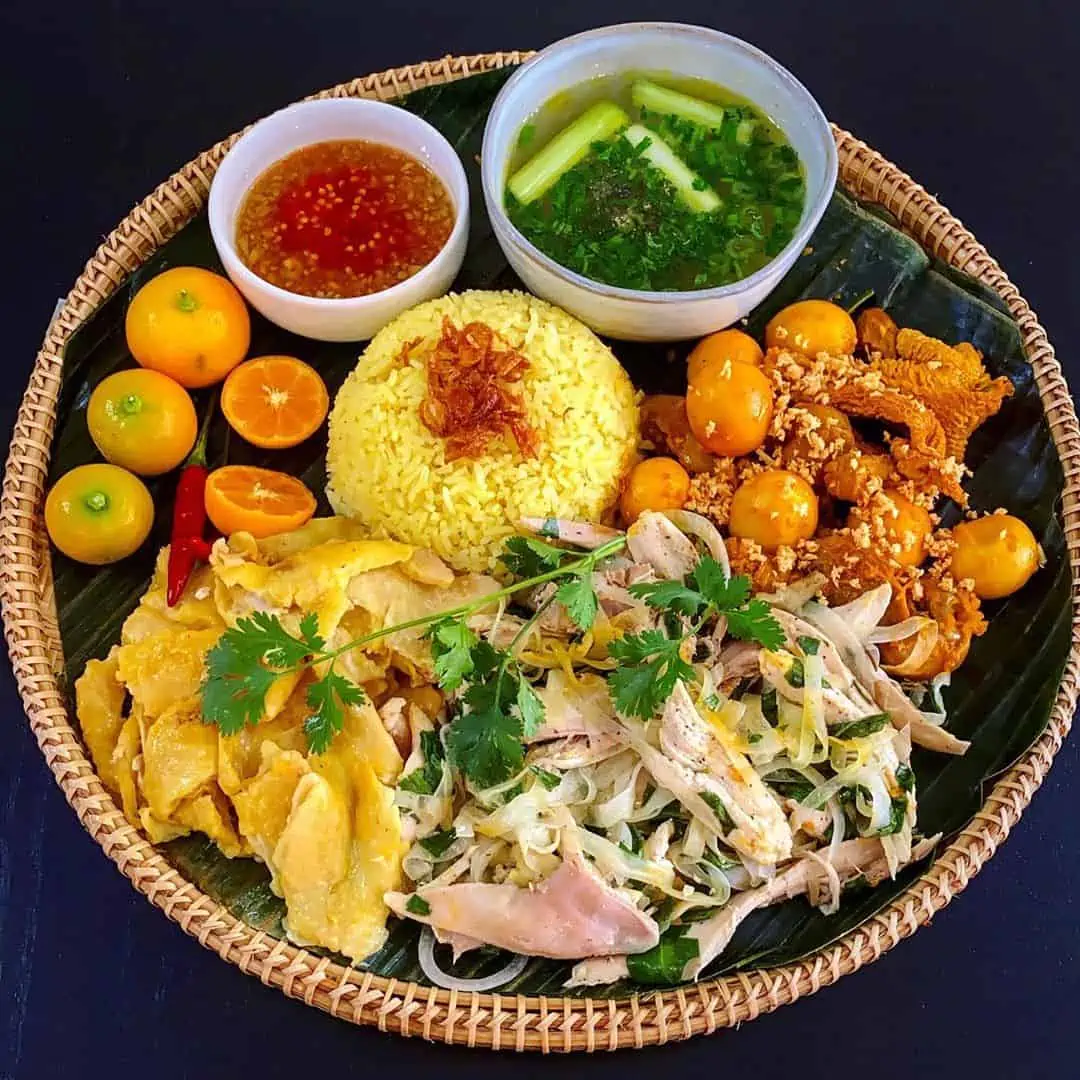 Cơm gà Hội An ngon trứ danh
