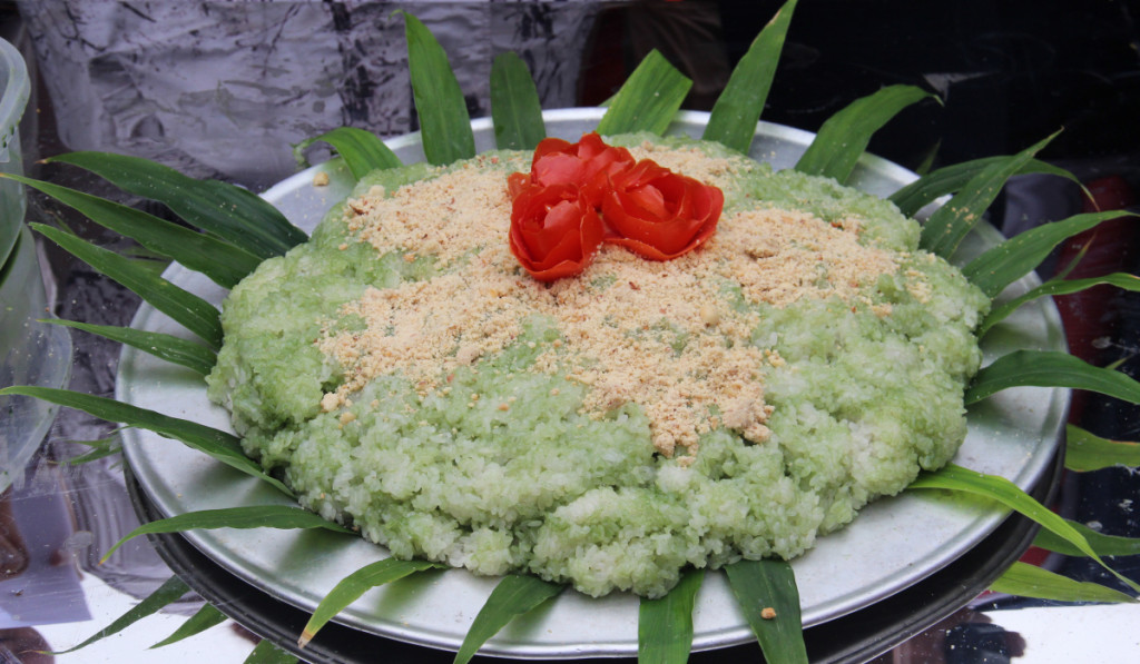 Cơm mới lá gừng có màu xanh đẹp mắt. Ảnh: VOV Đông Bắc.